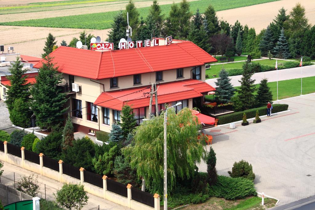 Hotel Oaza Golina  Екстер'єр фото